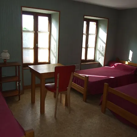 Les Deux Freres 게스트하우스